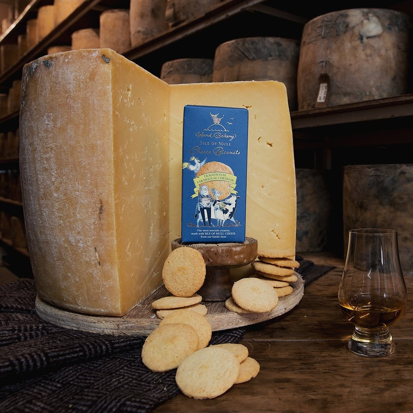 Island Bakery Traditional Farmhouse Cheddar Cheese Biscuits 100g