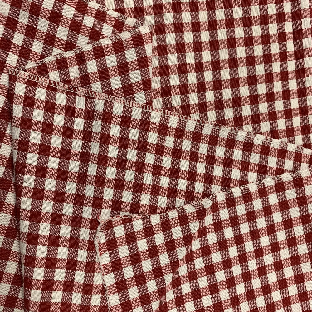 Traditional Gingham Picnic Throw- Red